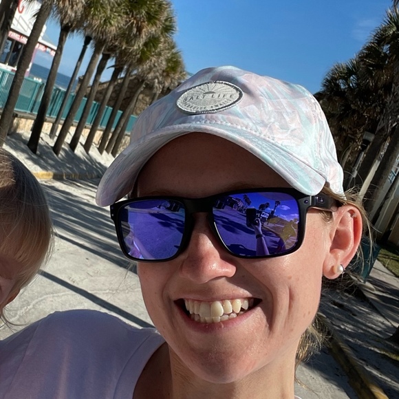 Meet your Posher, Catherine - Picture 1 of 1